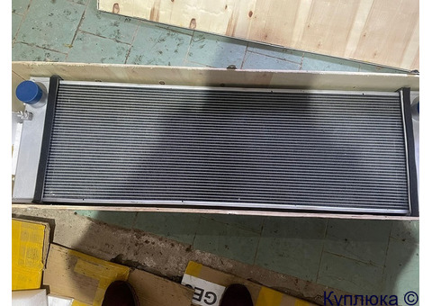 Радиатор охлаждения водяной XB00004994, XB00004995 Hitachi